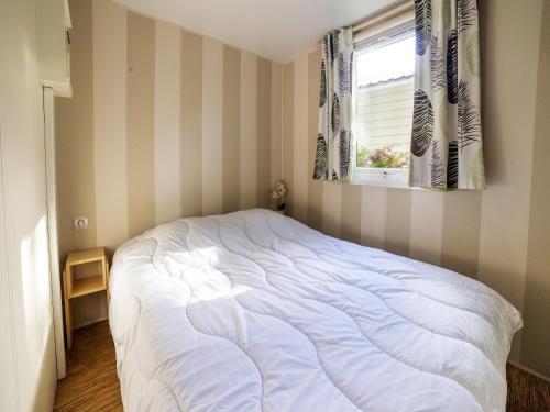 Bungalow de 2 chambres avec piscine partagee sauna et wifi a Saint Jean de Monts a 2 km de la plage