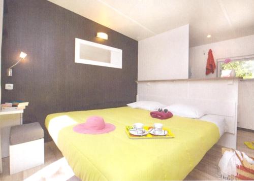 Bungalow de 2 chambres avec piscine partagee terrasse amenagee et wifi a Soulac sur Mer a 4 km de la plage