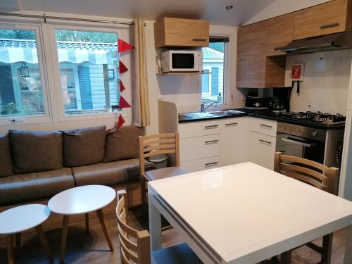 Bungalow de 3 chambres a Saint Brevin les Pins a 300 m de la plage avec piscine partagee terrasse amenagee et wifi