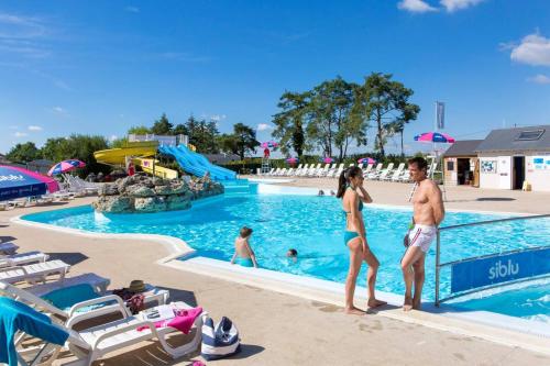 Bungalow de 3 chambres avec piscine partagee et jardin amenage a Onzain