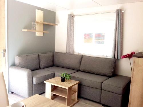 Bungalow de 3 chambres avec piscine partagee et jardin amenage a Onzain