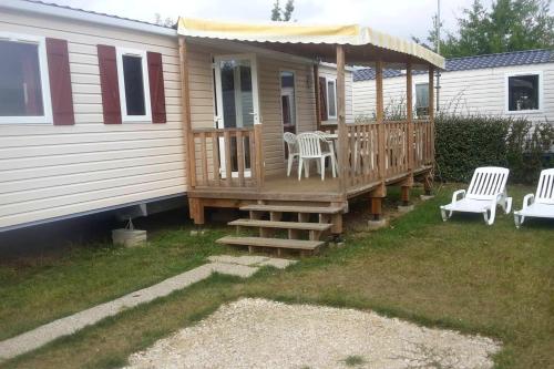 Bungalow de 3 chambres avec piscine partagee jardin amenage et wifi a Onzain