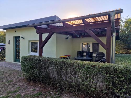 Bungalow in Canow