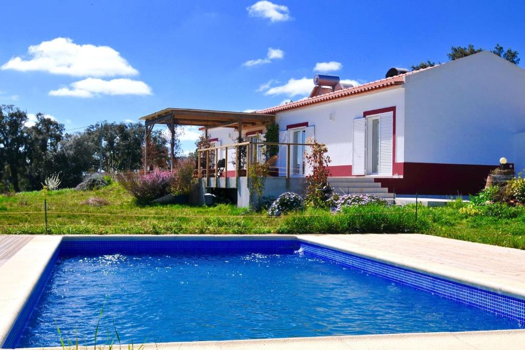 Maison de vacances Cal Velho - Holiday Lodge Cal Velho - Holiday Lodge Zambujeiras, Castelão 7630-490 São Luis