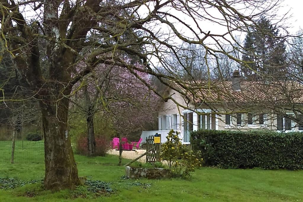 Maison de vacances Calme et sérénité au gîte des hortensias 1 Gueffé VAUX 86700 Vaux