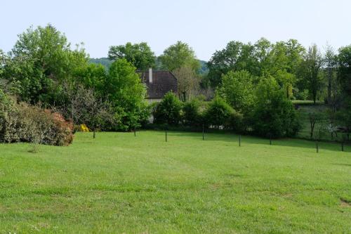 Campagne et confort avec piscine chauffée