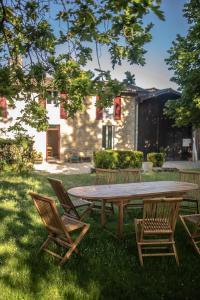 Carsin Cottage - cozy & comfortable farmhouse