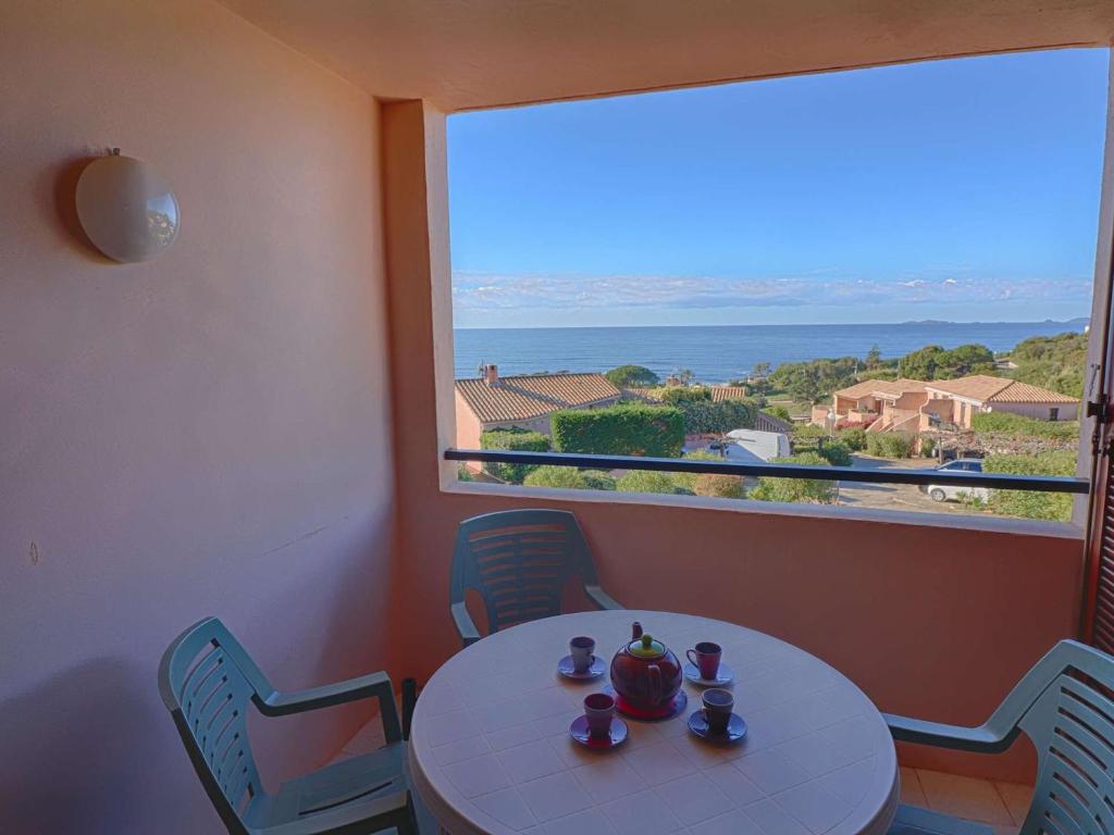 Casa Amarela - Countryside Villa by LovelyStay