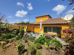 Casa Amarela de Santana