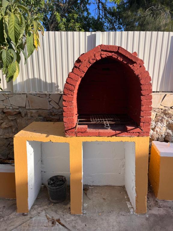 Casa Amarela 49 Ladeira do Monte Seco, 8100-290 Loulé