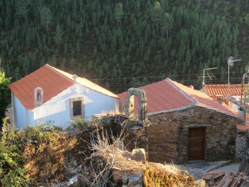 Casa Capela - Casas do Sinhel
