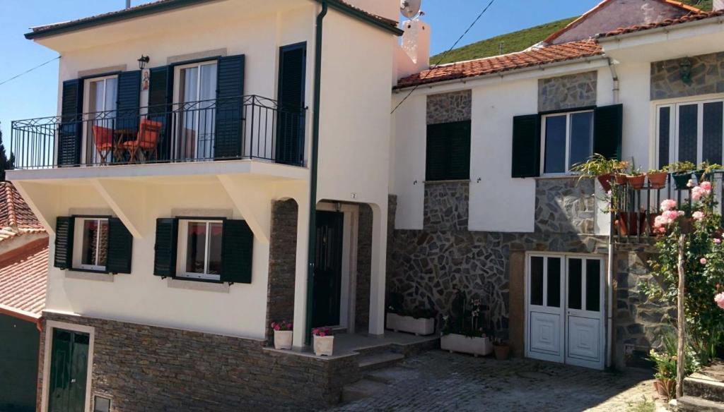 Casa D. Antónia Travessa do Olmo, 2, 5085-242 Gouvães