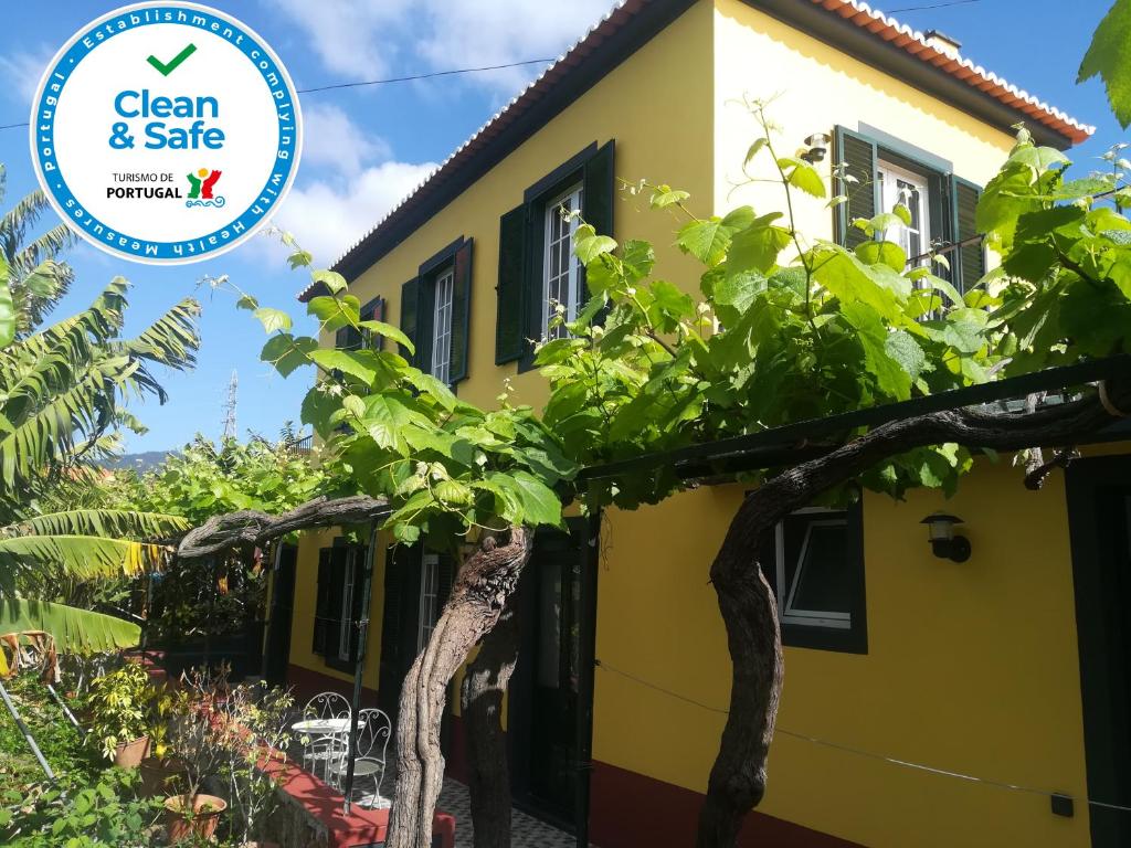 Casa D`Avó Celina Travessa dos Alecrins, n.º 19, Santo António, 9020-231 Funchal