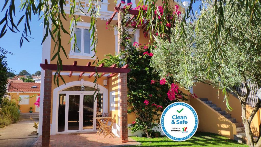 Maison de vacances Casa da Foz - Charming House near beach and lagoon for families and groups Rua Dos Fachos, 1 2500-483 Foz do Arelho