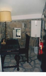 Casa da Gruta (Cave House)