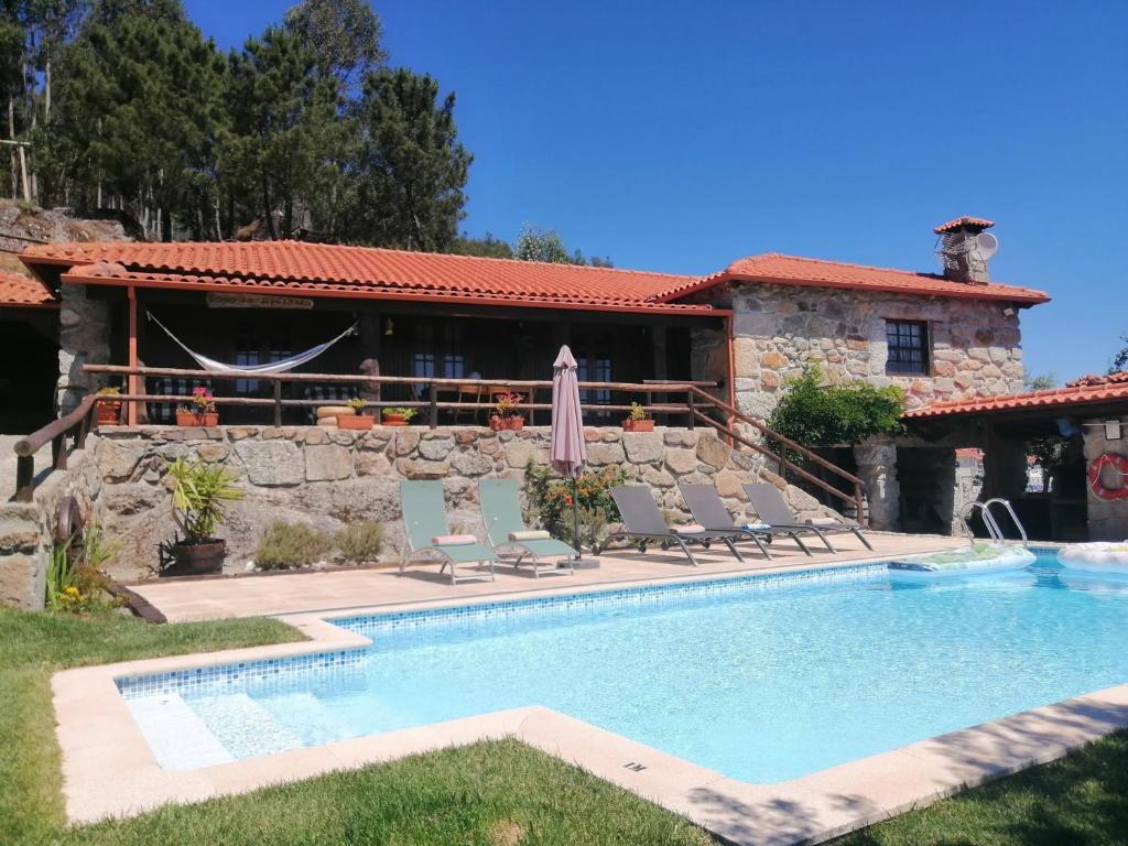 Maison de vacances Casa da Montanha Rua de Rebordões, nº 805 4890-397 Rebordões