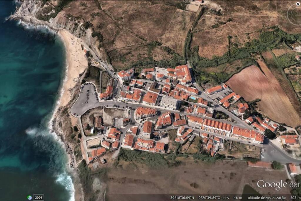 Casa da Praia 25 Rua da Capela, 2525-758 Estrada