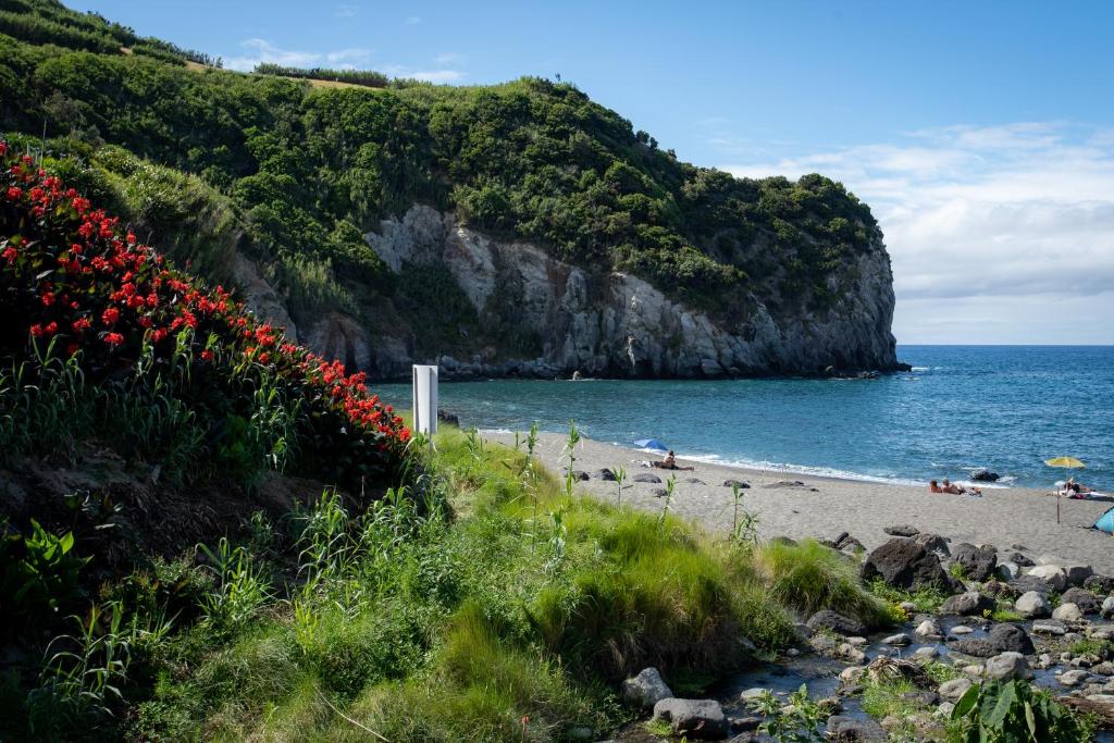 Casa da Ribeira dos Moinhos Rua dos Moinhos, 37 Porto Formoso, 9625-422 Ribeira Grande