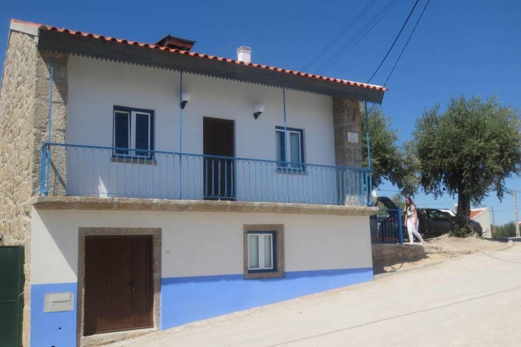 Casa da Rosa Linda 6 Largo da Feira, 6230-512 Orca