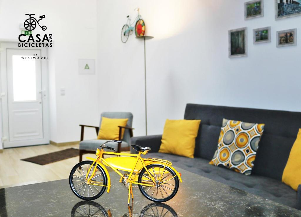 Casa das Bicicletas Rua Elias Garcia, 17, 2520-434 Peniche