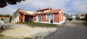 Maison de vacances Casa de campo a 5 minutos da praia Beco dos Casais de Baixo nº 10 2500-556 2500-556 Atouguio Région Centre