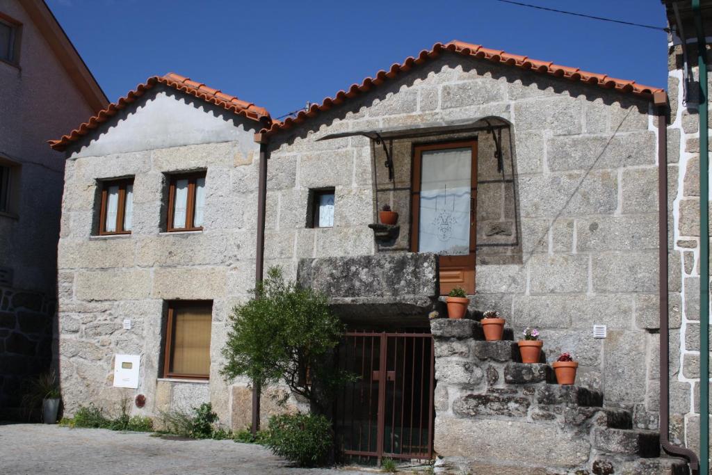 Maison de vacances Casa de Pedra Lage do lugar Nogueira de Cota, 2 3505-234 Viseu