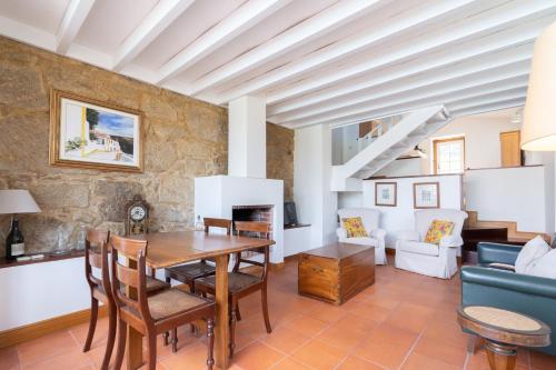 Casa de S. Paio - 3 bedroom villa w/ pool & garden