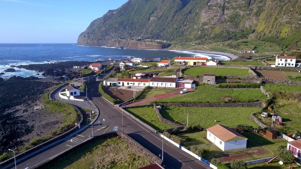 Maison de vacances Casa do Baixio Rua Via d'Água, n.30 Lajes das Flores 9960-030 Faja Grande