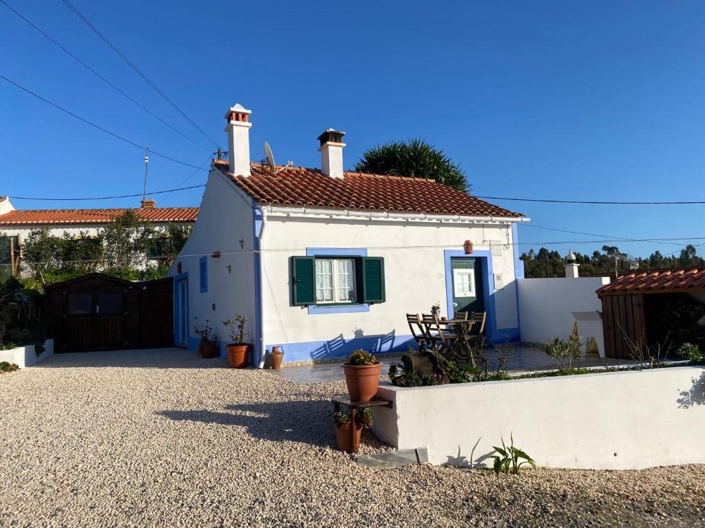 Maison de vacances Casa do Brejão 1 bedroom cottage Lugar do corgo da casa C/P 5702 S.Teotónio 7630-680 Odemira