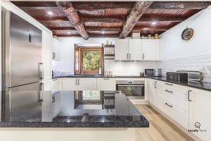 Casa do Monte Locally Yours