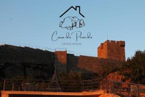 Casa Do Penedo Castle House