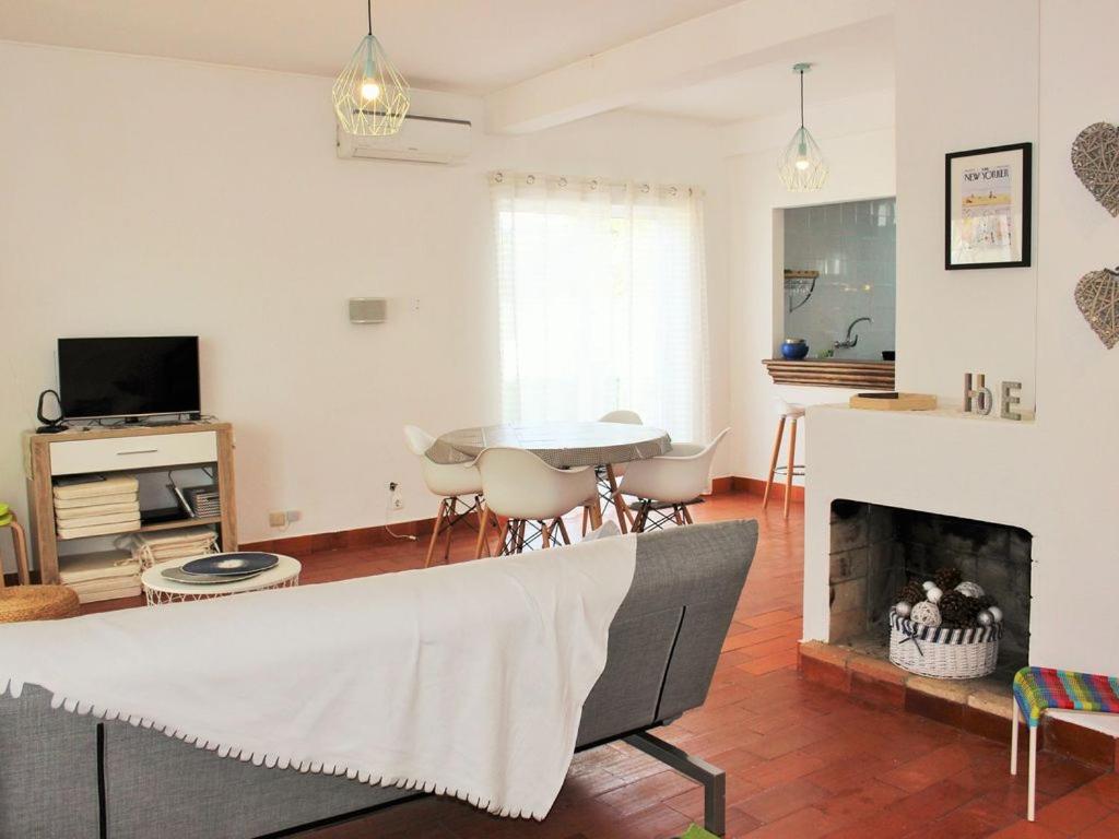 Maison de vacances CASA DO PINHEIRO Rampa do Solferias Casa O Pinheiro, lote 29 8400-527 Carvoeiro