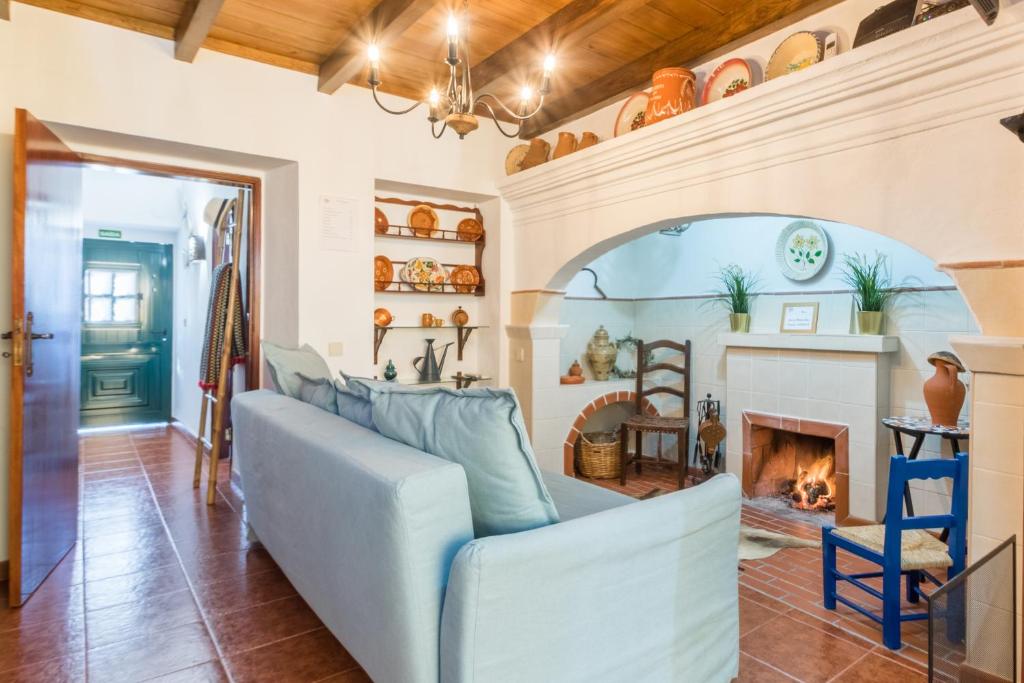 Casa dos Moinhos Velhos Rua do Poço Novo 16, 7830-138 Brinches