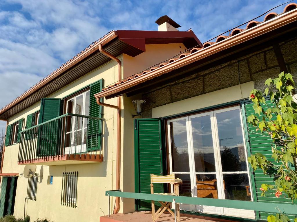 Maison de vacances Casa dos Pisoes 22 Avenida Principal 5470-522 Viade de Baixo