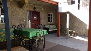 Casa dos Póvoas Pool and Barbecue