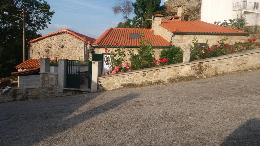 Casa dos Telhados 27 rua do castelo, 6430-321 Pai Penela