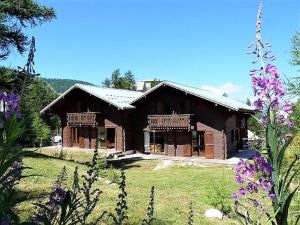 Maison de vacances CASA Forêt Blanche Magnifique CHALET 13 personnes à RISOUL Risoul 1850 05600 Risoul Provence-Alpes-Côte d\'Azur