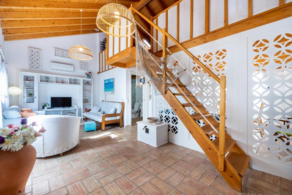 Casa Joia by Seewest Direita, 68, 8600-068 Bensafrim