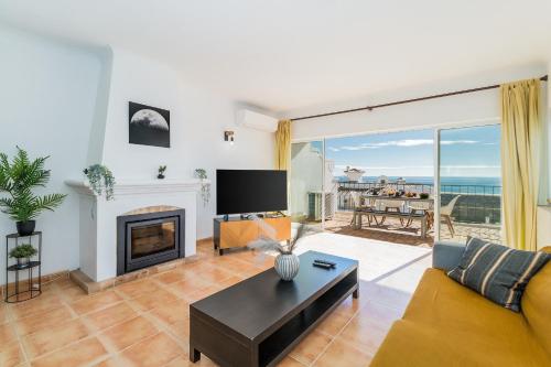 Casa Londamba - Sea View over Meia Praia, Lagos