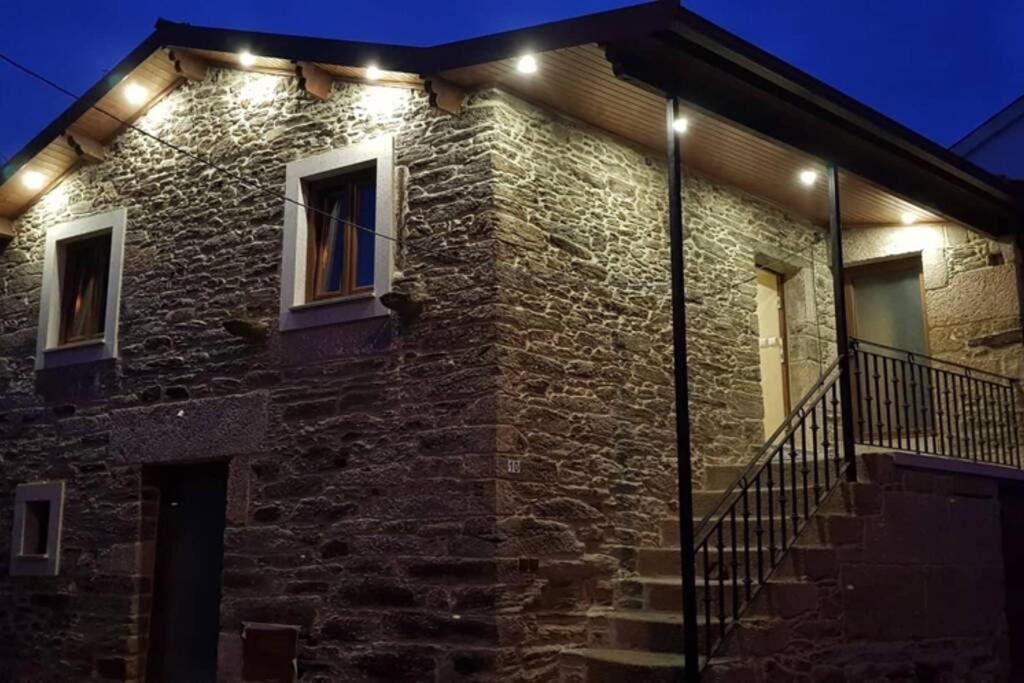 Casa Madureira - Paraíso centenário do Douro Rua Central 10 - Paradela de Guiães, 5060-161 Sabrosa