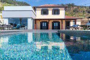 Maison de vacances Casa Mariana by Rent2U, Lda Caminho das Paredes 3 9370-067 Arco da Calheta Madère