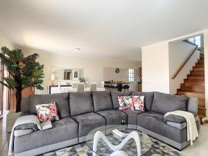 Casa Mes Amis by MHM