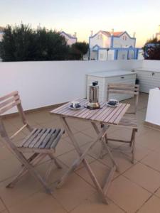 CASA NA COLINA - MORADIA com PISCINA