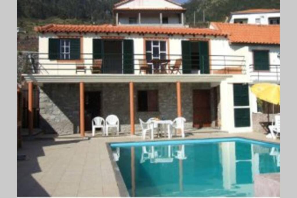 Casa Pedra Cottage Sea And Mountain Views Plus Pool Rua Padre José Eduardo Faria, 9370-050 Arco da Calheta