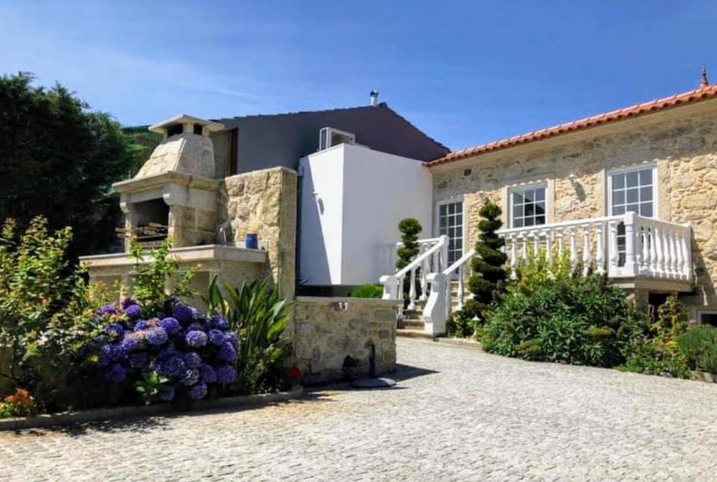 Casa Pedro e Inês Rua da Eira Velha, nº 107, Lugar de Portuzelo Meadela, Viana do Castelo, 4900-686 Viana do Castelo