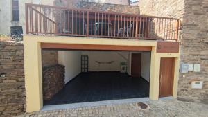 Casa Resineiro com Garagem, Terraço e Pq Almoço