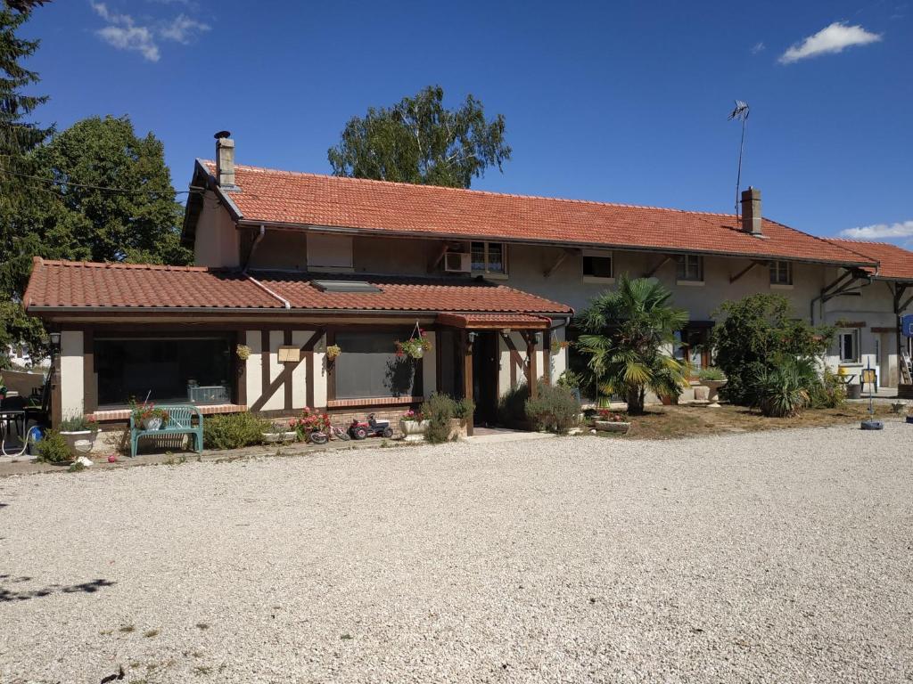 Casa Rústica T2 com Salamandra e Cozinha - Seia - Serra da Estrela - Casa do Loureiro II 6270-372 Seia
