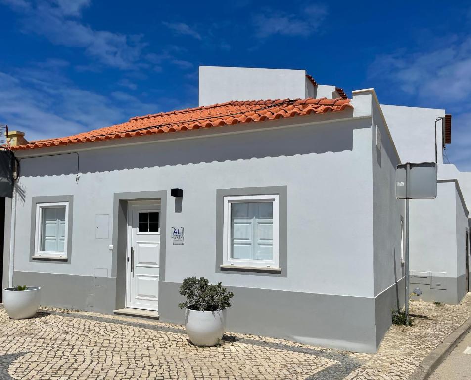 Casa Sagres T2 - 3 minutos a pé Praia da Mareta Rua da Nossa Senhora da Graça, 8650-369 Sagres