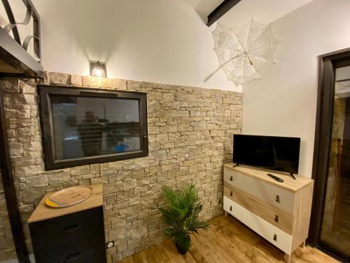 CASA SANTU 20m2, patio 35m2, en pierres typique, tout équipé