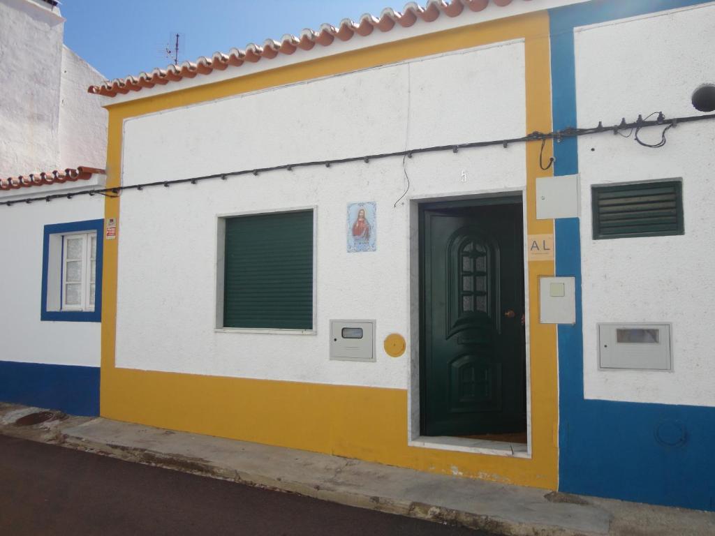 Casa Sol Alentejano Rua: Luís Lúcio Rebocho nº5, 7480-302 Ervedal